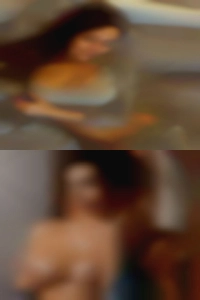 I love horny women having sex women full stop.
