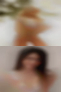 5 4 120 9 inch well built women nude cd.